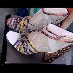 Vince Camuto
Winivey Sandal
9 1/2